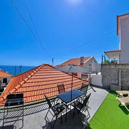 Дом отдыха Madeira Breeze Фуншал